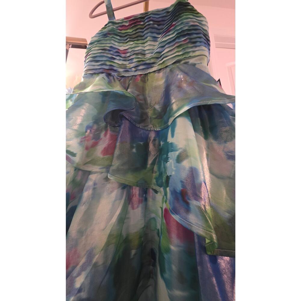 Taylor Watercolor Tiered Ruffle Gown – Size 8, NW - Picture 5 of 6